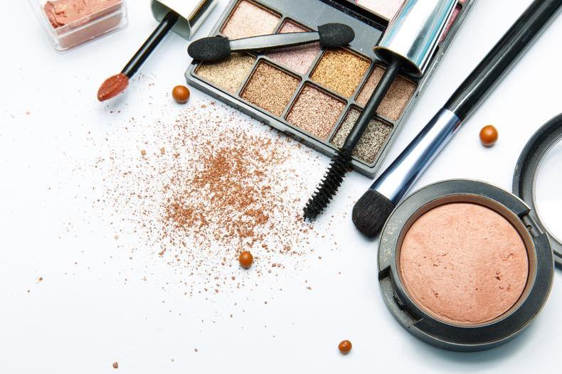 Types of Makeup: Explore Different Types of Makeup - SUGAR Cosmetics