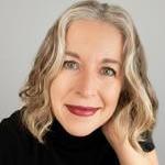 Laura Hartnett headshot.jpg