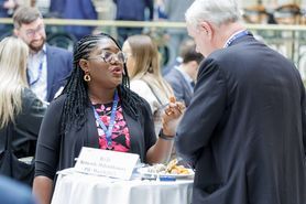 SC25 delegates chatting.jpg