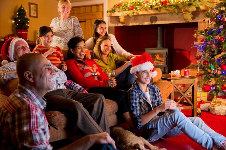 chrismtas family watching tv.jpg