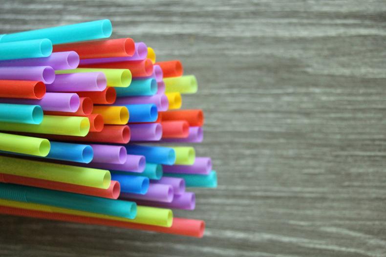 Plastic straws