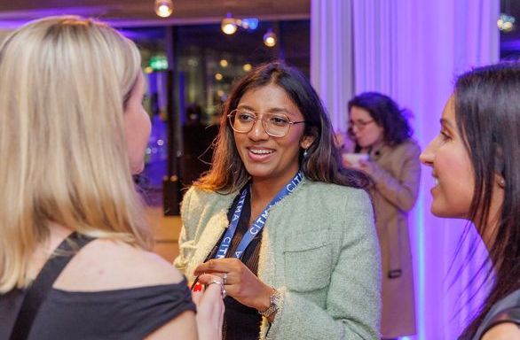 SC26 Group of women talking at party.jpg