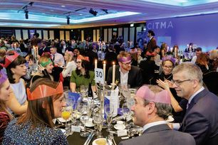 Review March 26 - Christmas.jpg